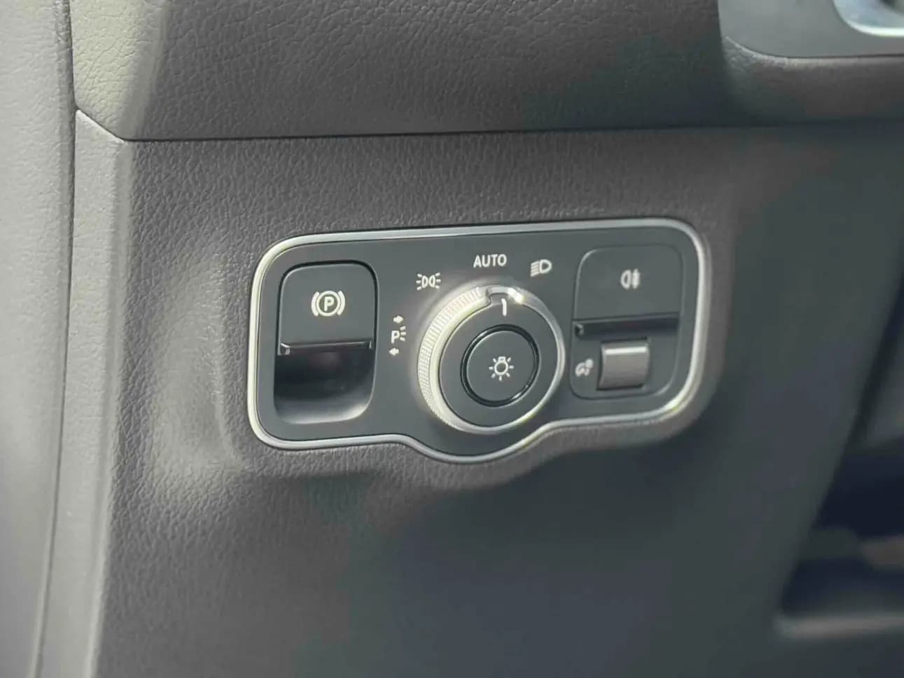 Mercedes-Benz GLB 2022 г. 12068 км. — фото 12