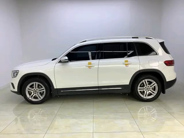 Mercedes-Benz GLB 2022 г. 45769 км. — фото 4