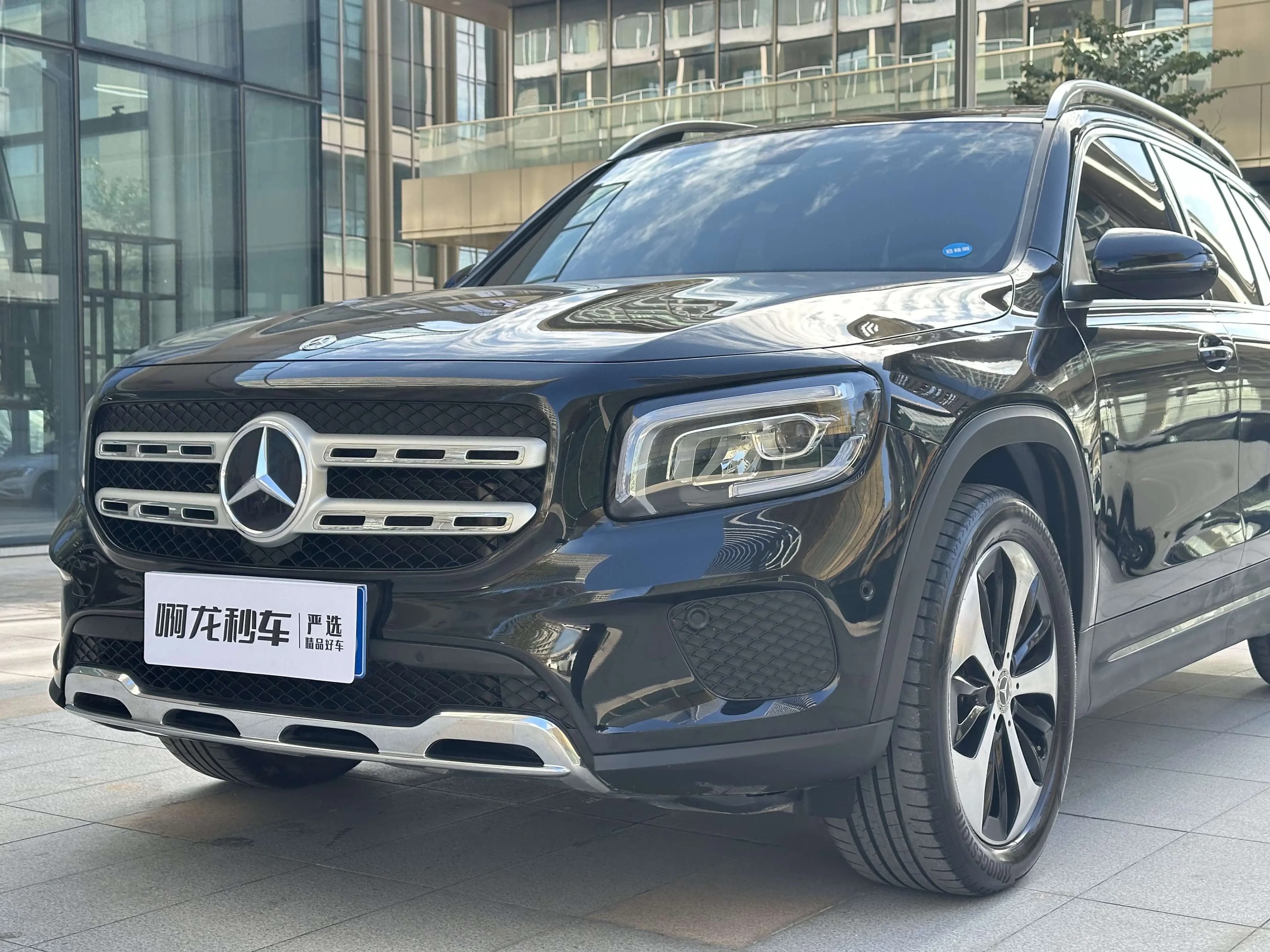 Mercedes-Benz GLB 2022 г. 82273 км. — фото 10