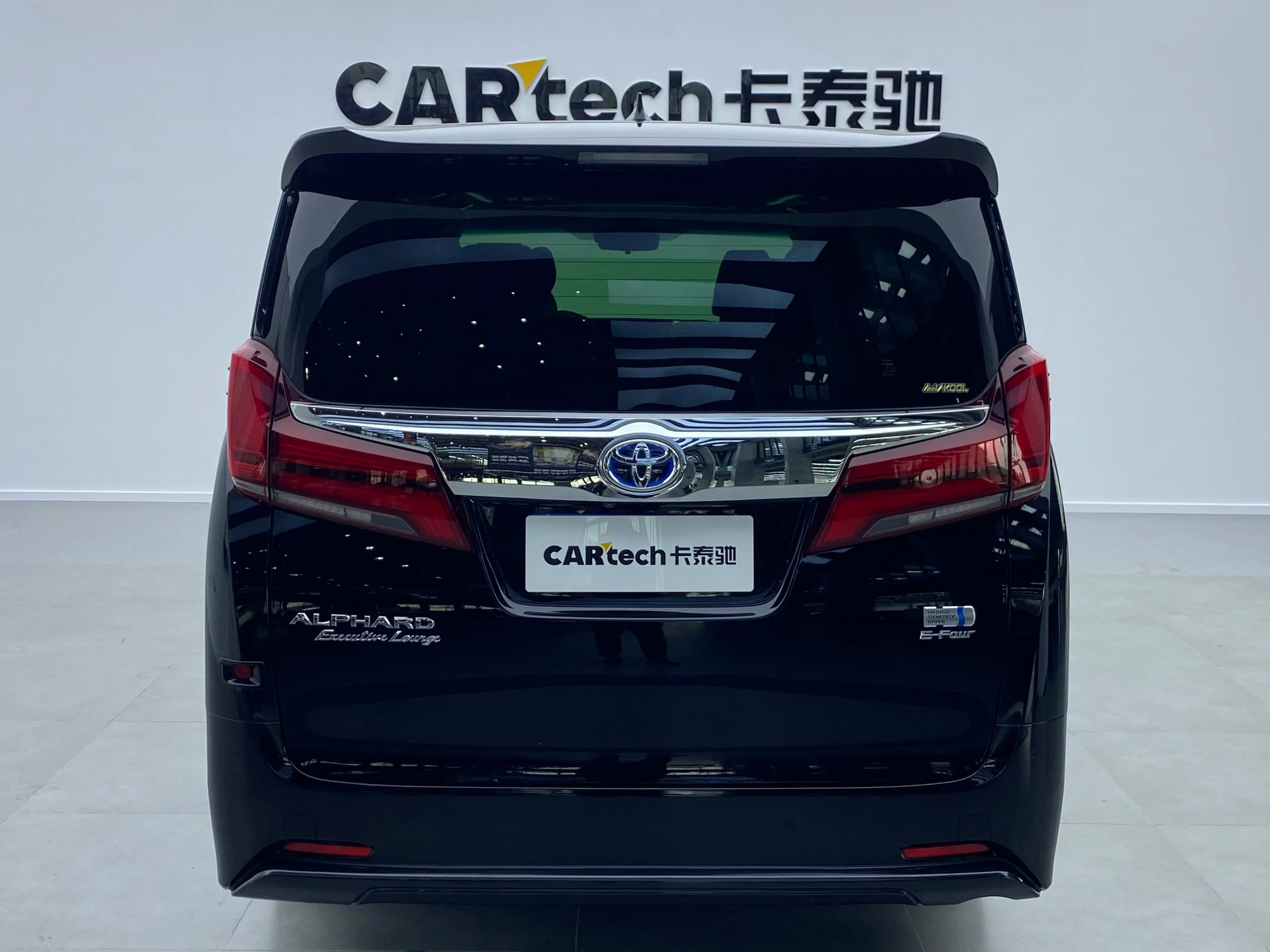 Toyota Alphard 2023 г. 38144 км. — фото 3