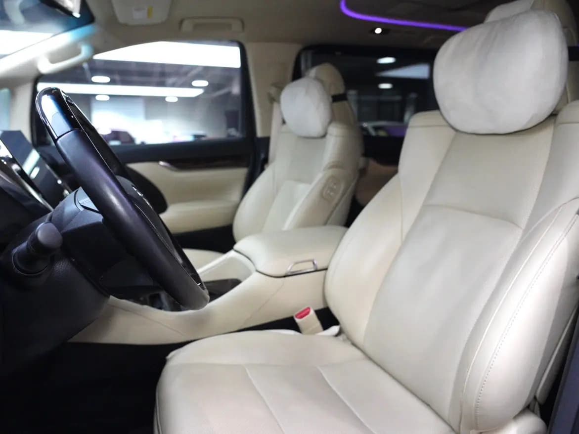 Toyota Alphard 2021 г. 57145 км. — фото 17
