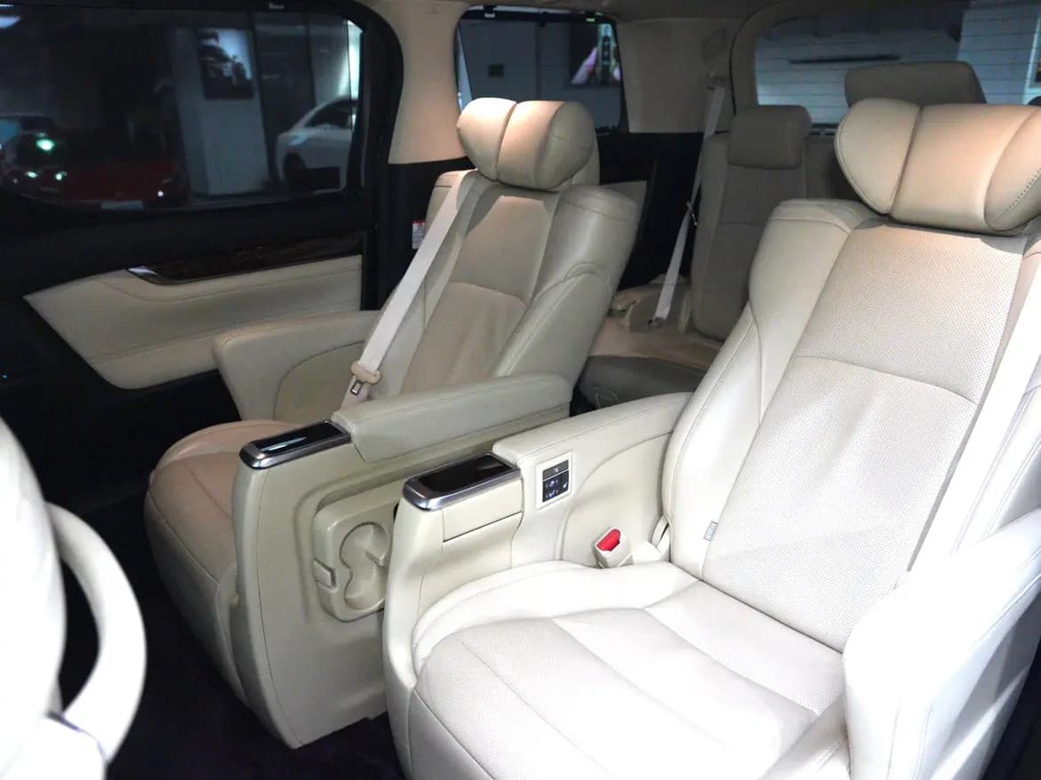 Toyota Alphard 2021 г. 57145 км. — фото 20