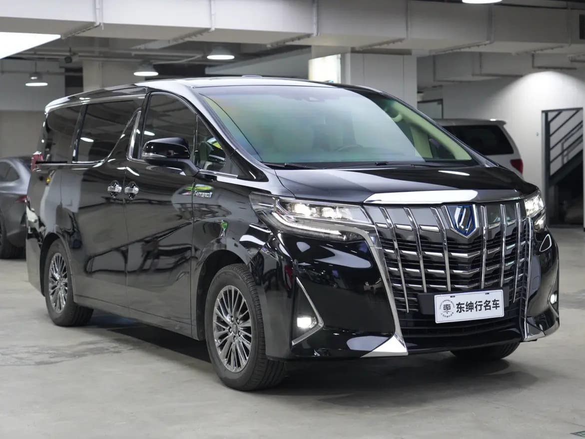 Toyota Alphard 2021 г. 57145 км. — фото 3