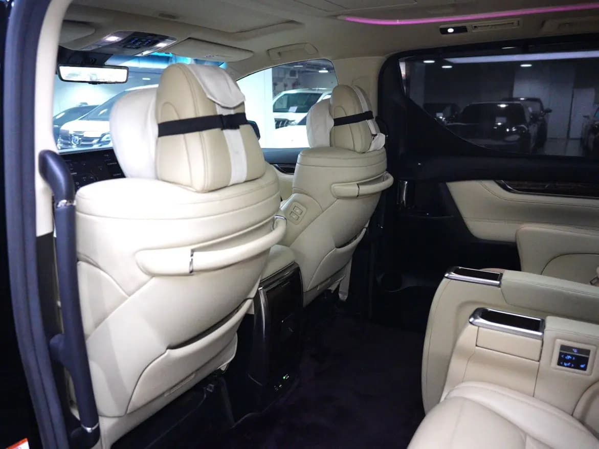 Toyota Alphard 2021 г. 57145 км. — фото 22