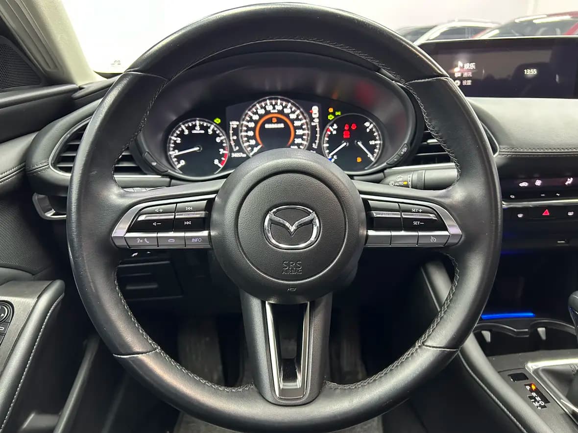 Mazda Axela 2021 г. 34083 км. — фото 14