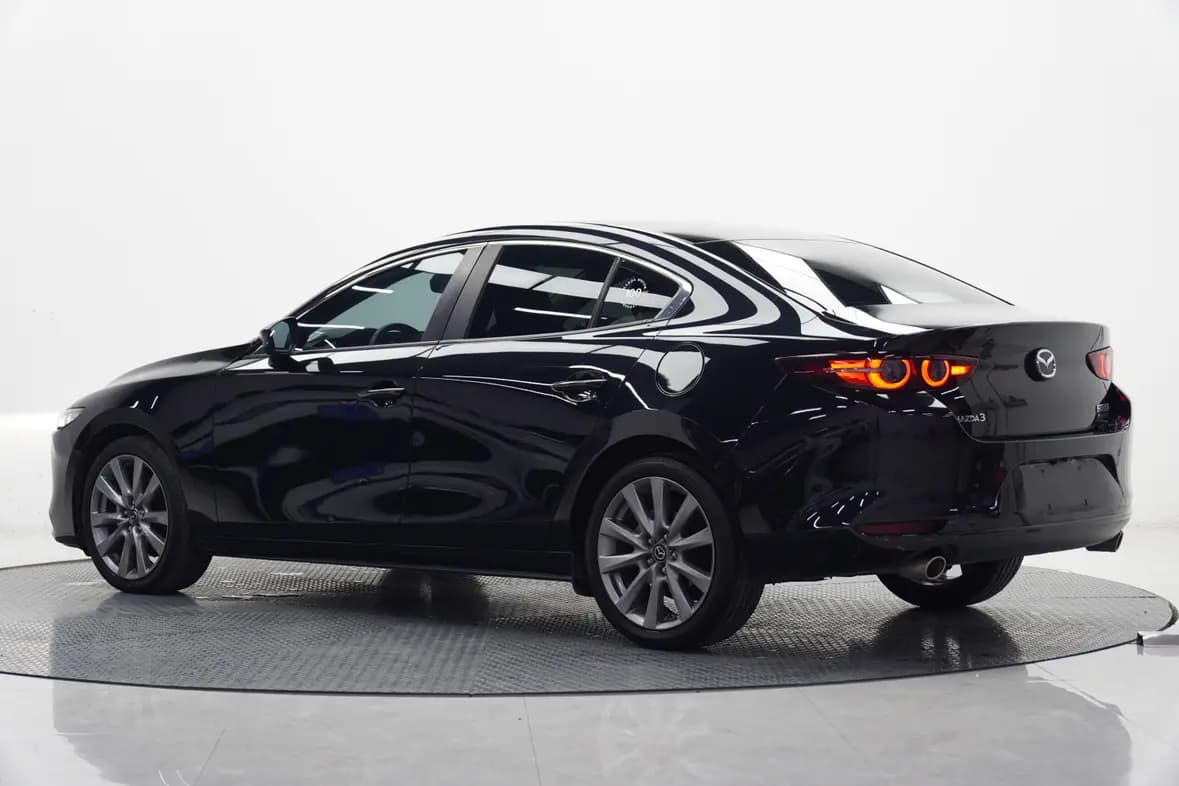 Mazda Axela 2021 г. 34083 км. — фото 4