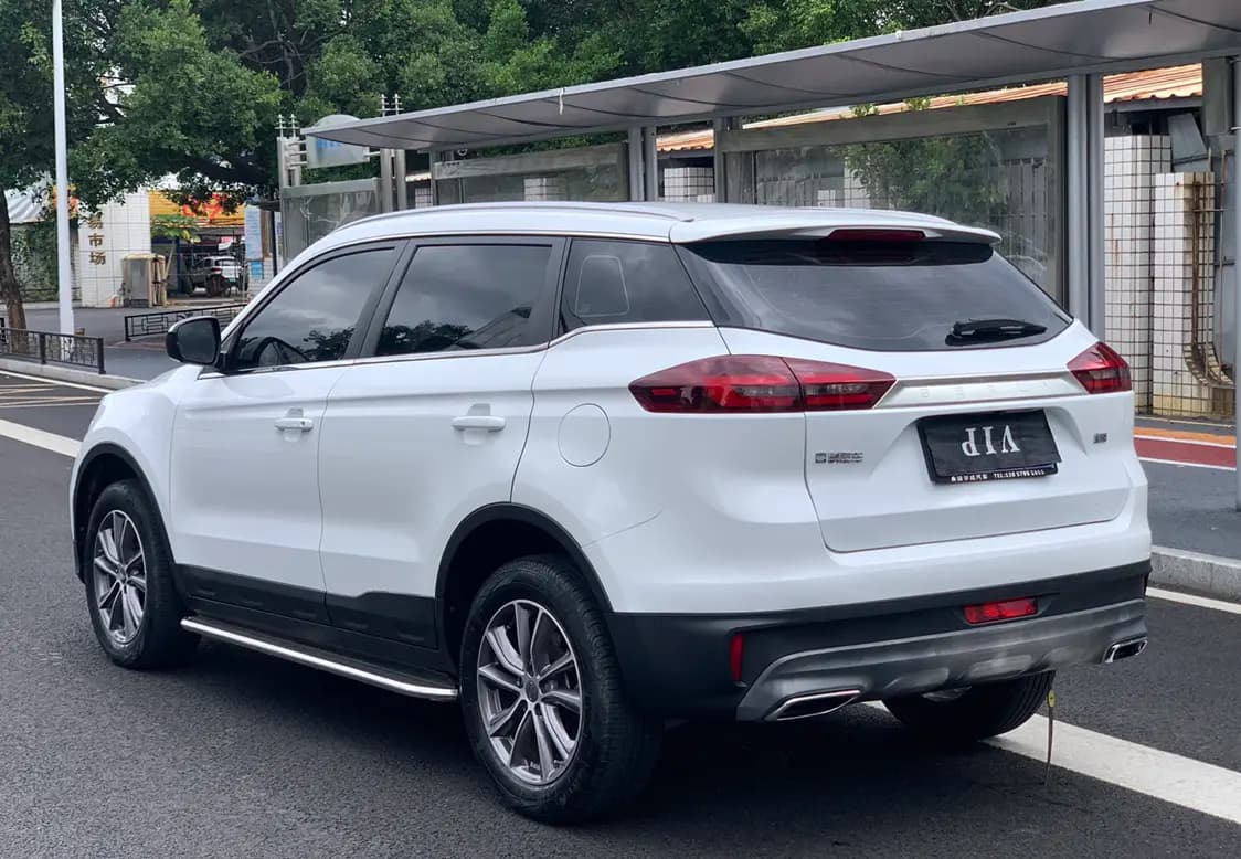 Geely Atlas 2021 г. 42143 км. — фото 4