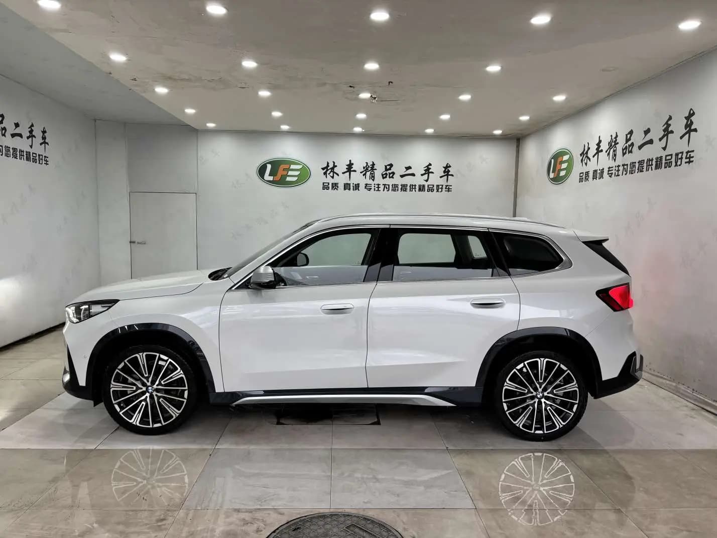 BMW X1 2025 г. 4134 км. — фото 4