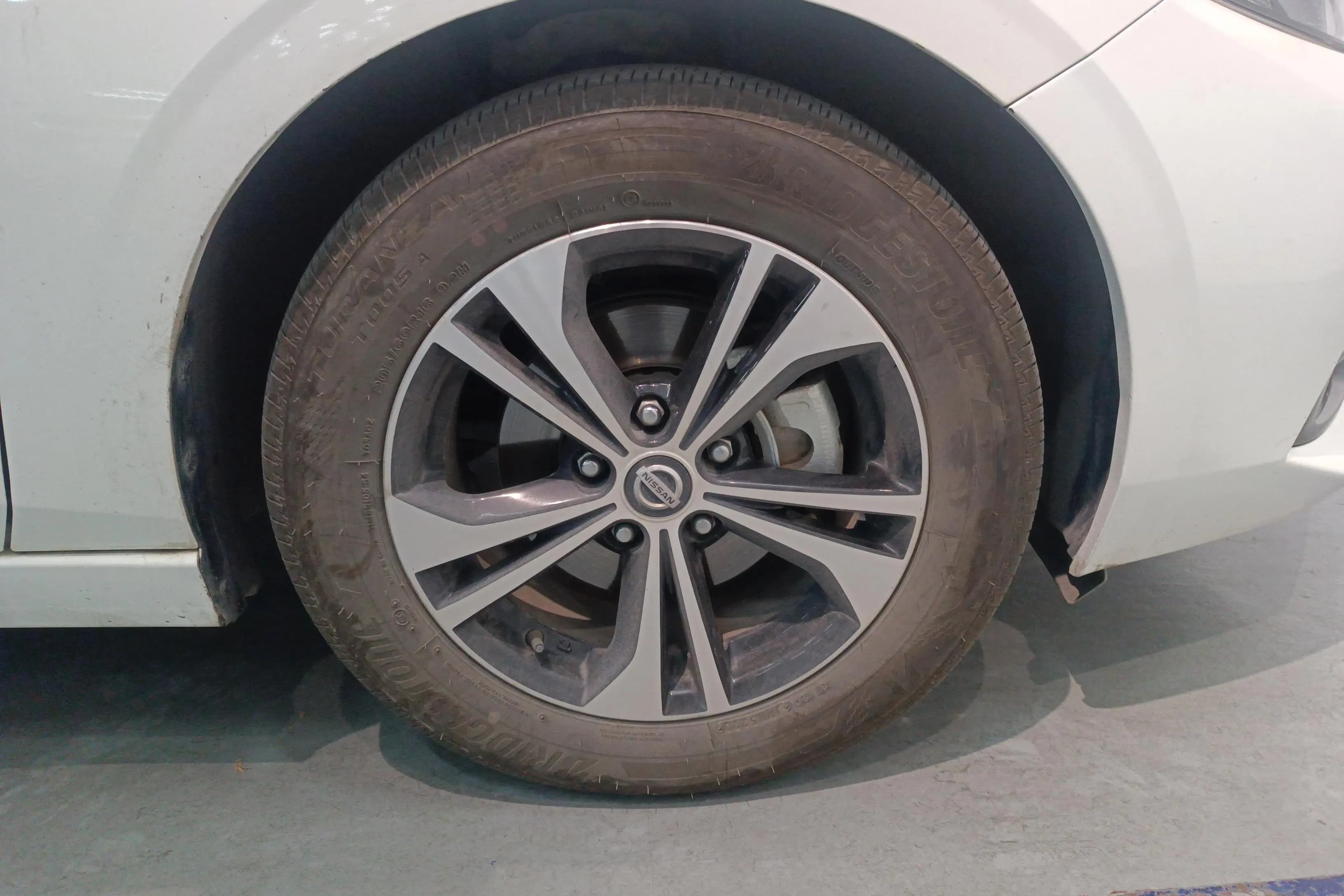 Nissan Sylphy 2022 г. 40479 км. — фото 4