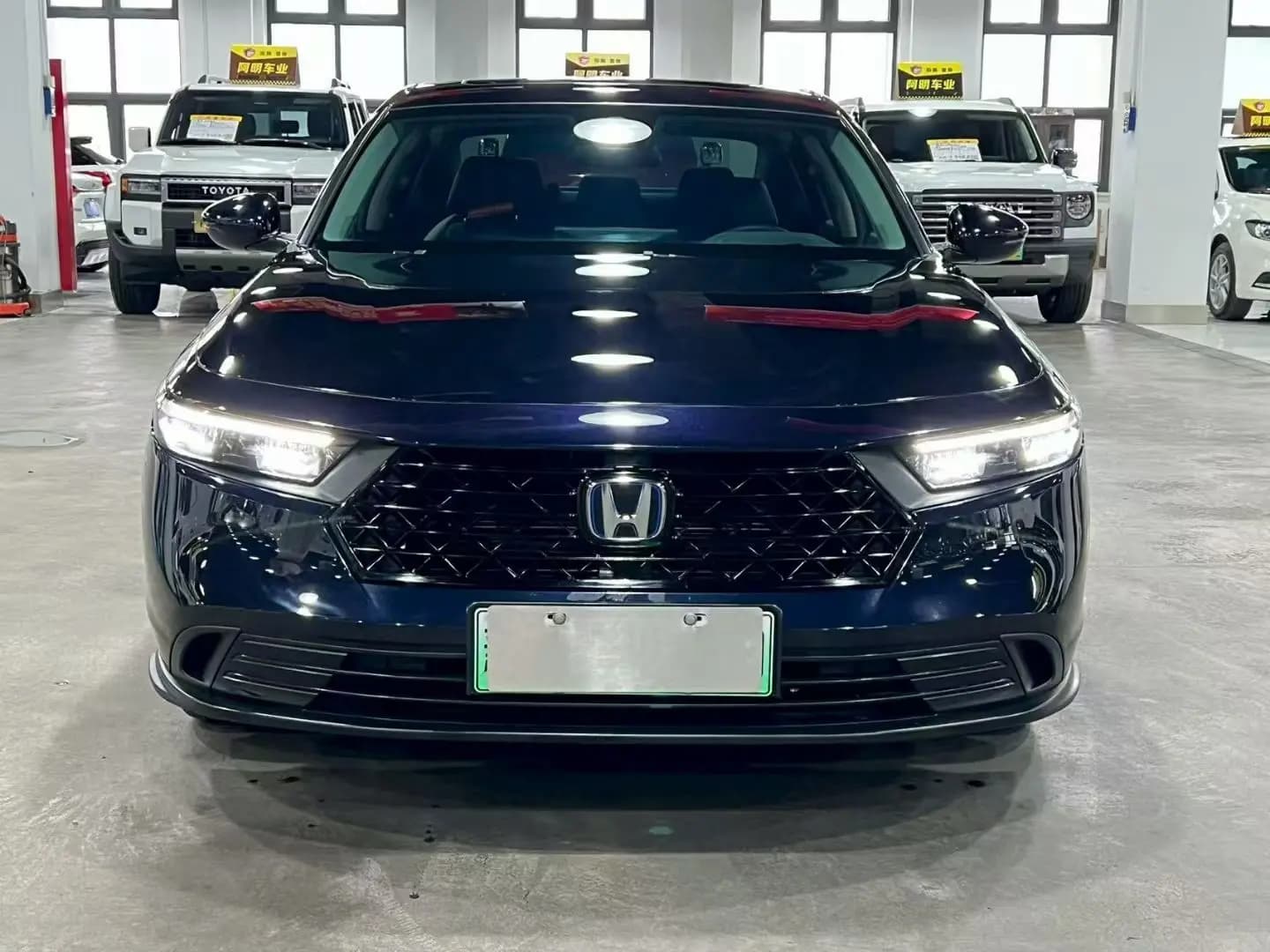 Honda Accord PHEV 2024 г. 27000 км. — фото 2