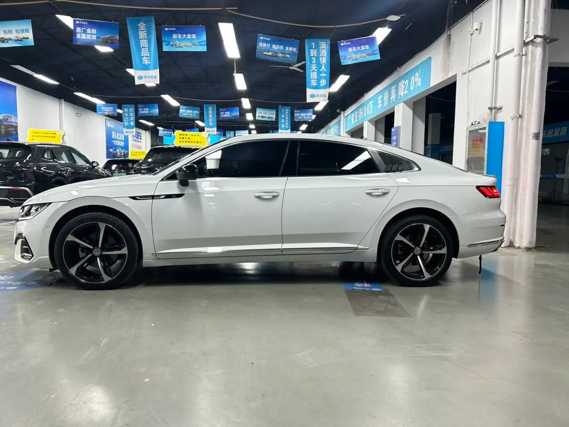 Volkswagen Arteon 2023 г. 33104 км. — фото 3