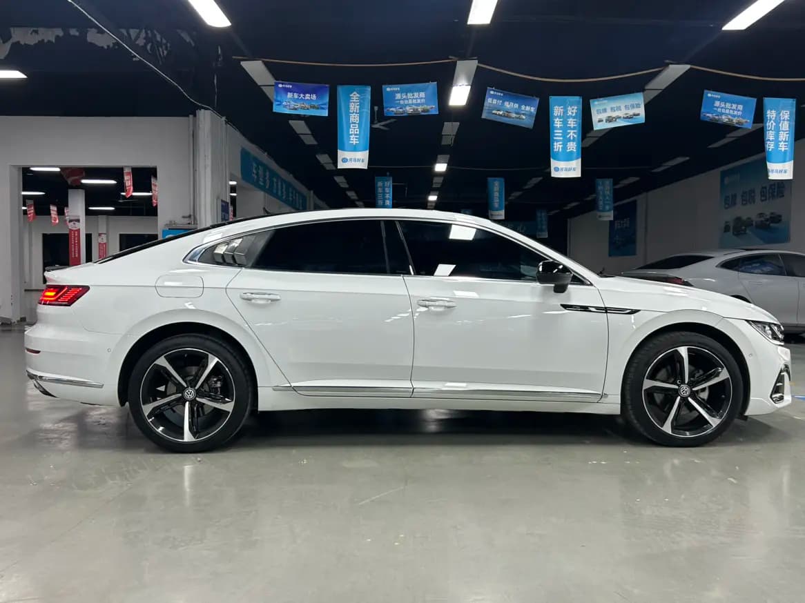 Volkswagen Arteon 2023 г. 33104 км. — фото 7