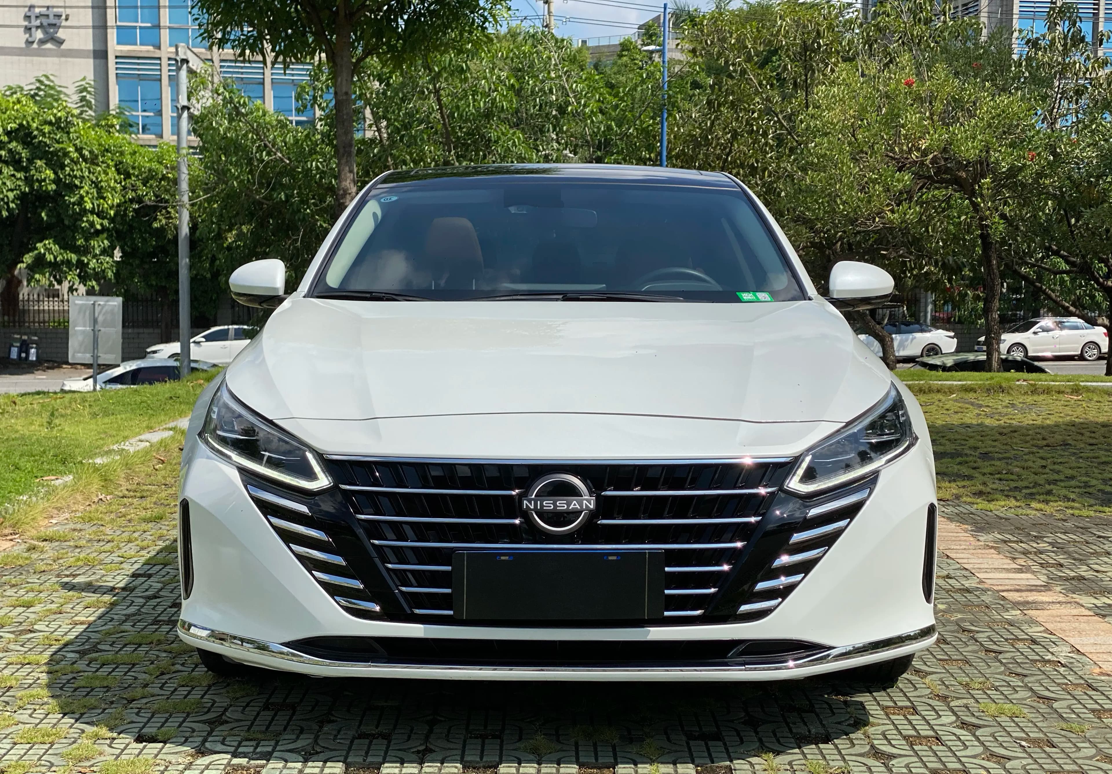 Nissan Altima 2023 г. 42049 км. — фото 2