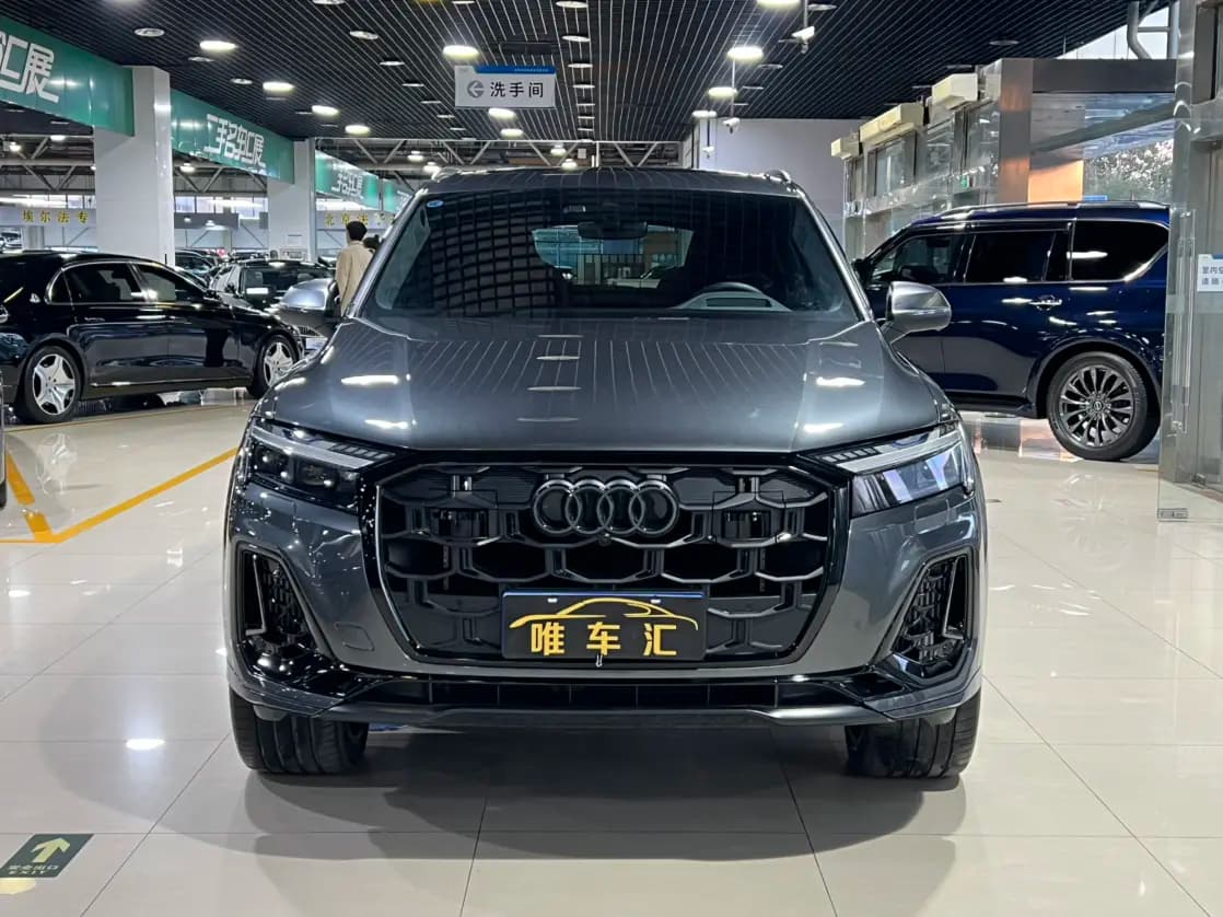 Audi SQ7 2024 г. 21142 км. — фото 2