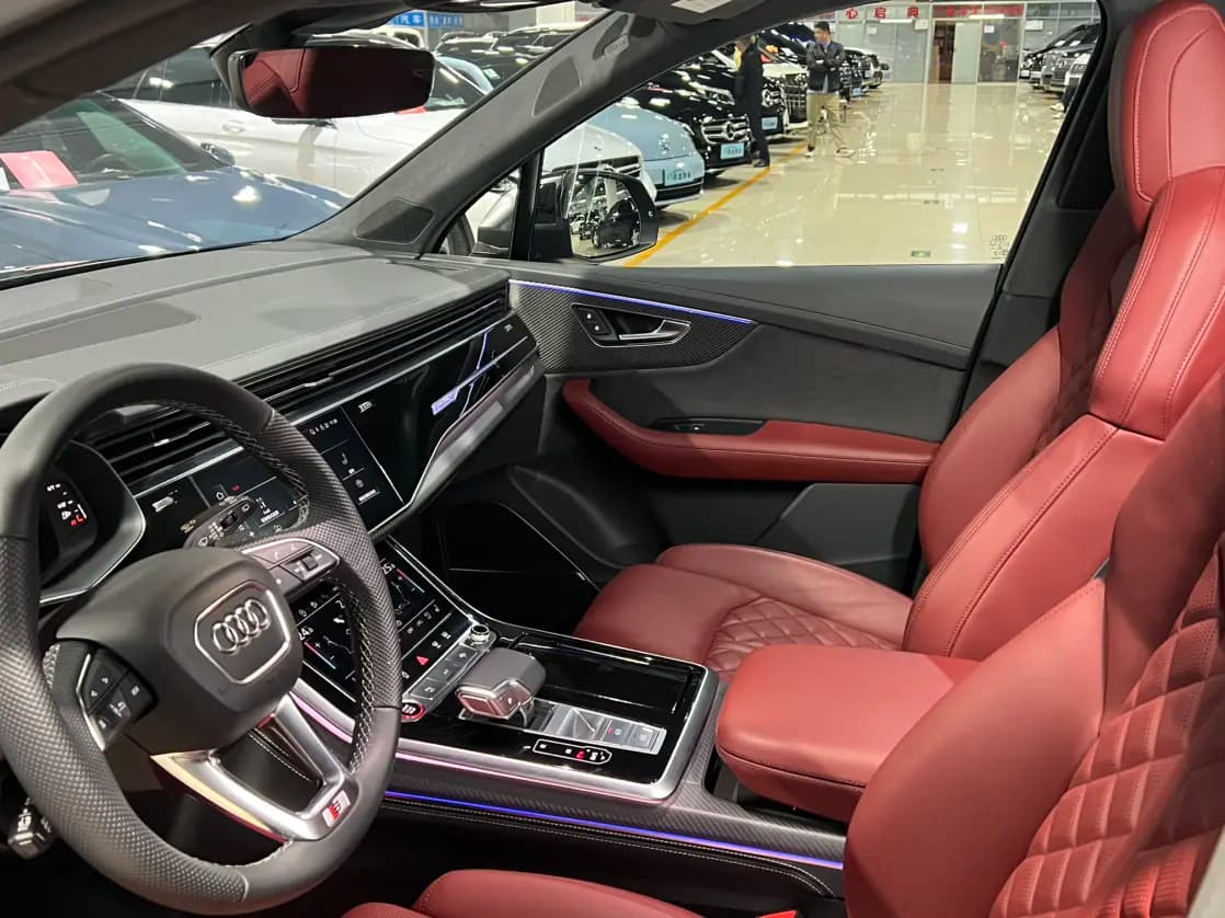 Audi SQ7 2024 г. 21142 км. — фото 27