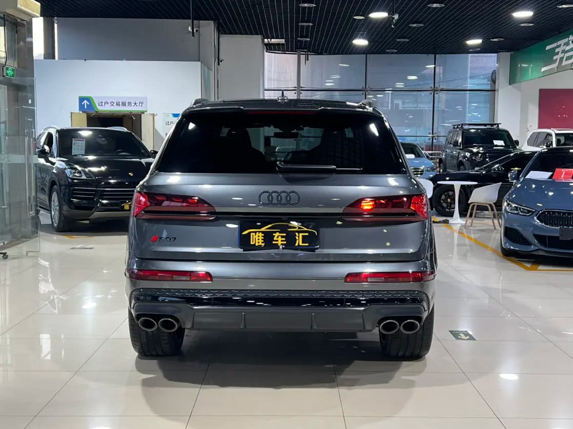 Audi SQ7 2024 г. 21142 км. — фото 5