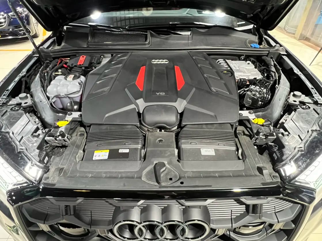 Audi SQ7 2024 г. 21142 км. — фото 8