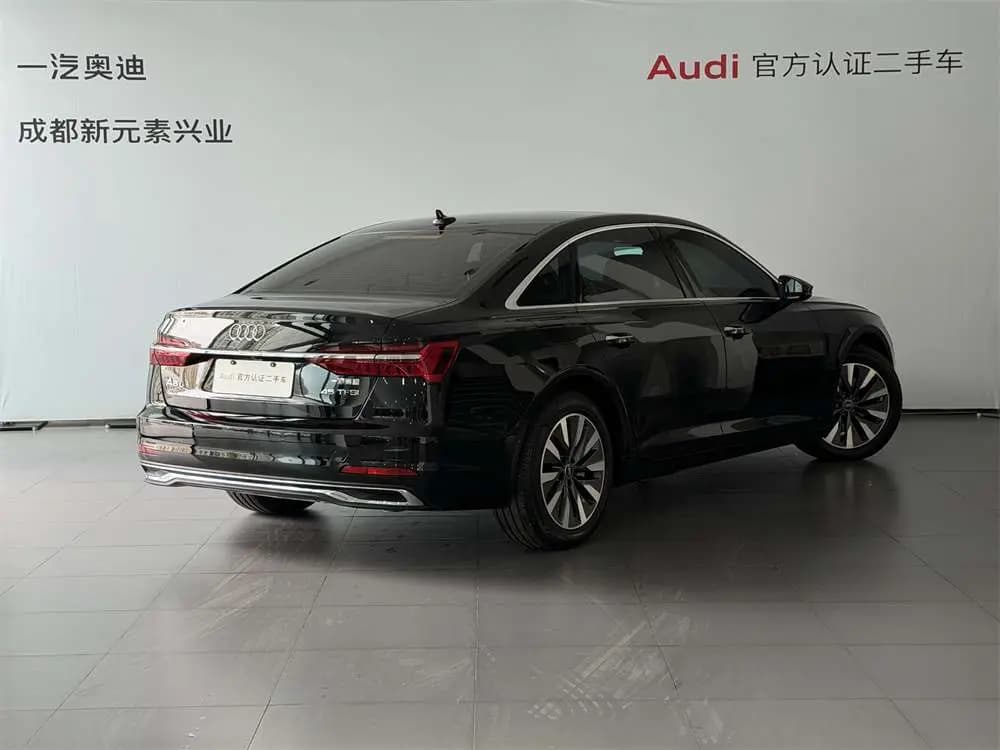 Audi A6L 2024 г. 6806 км. — фото 4