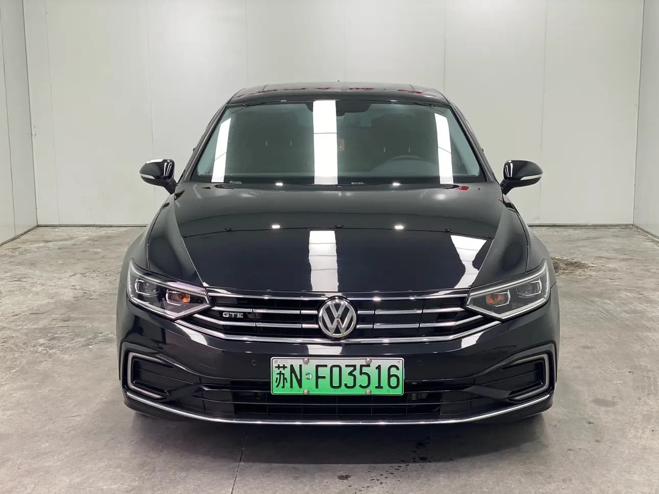 Volkswagen Magotan GTE 2021 г. 48880 км. — фото 2