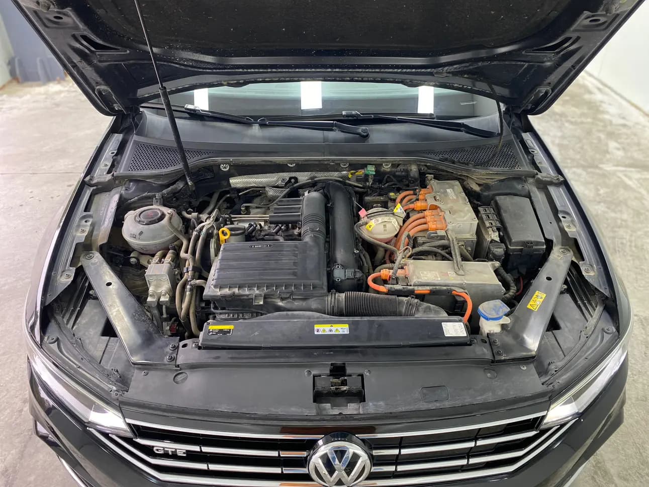 Volkswagen Magotan GTE 2021 г. 48880 км. — фото 8