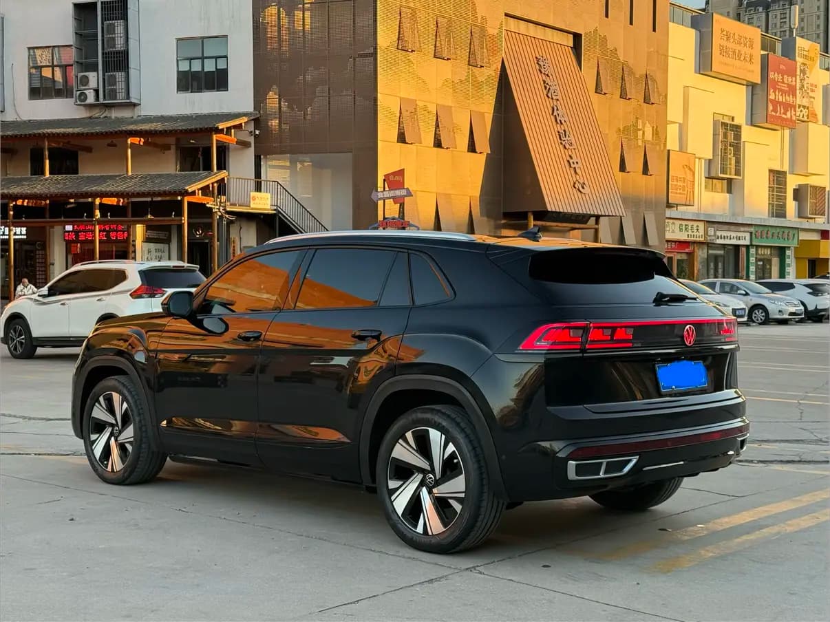 Volkswagen Teramont 2023 г. 55130 км. — фото 3