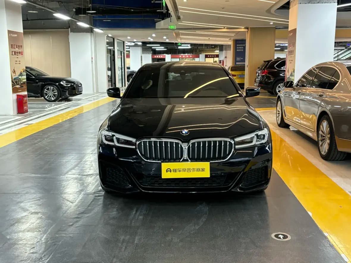 BMW 5 Series 2023 г. 31130 км. — фото 2