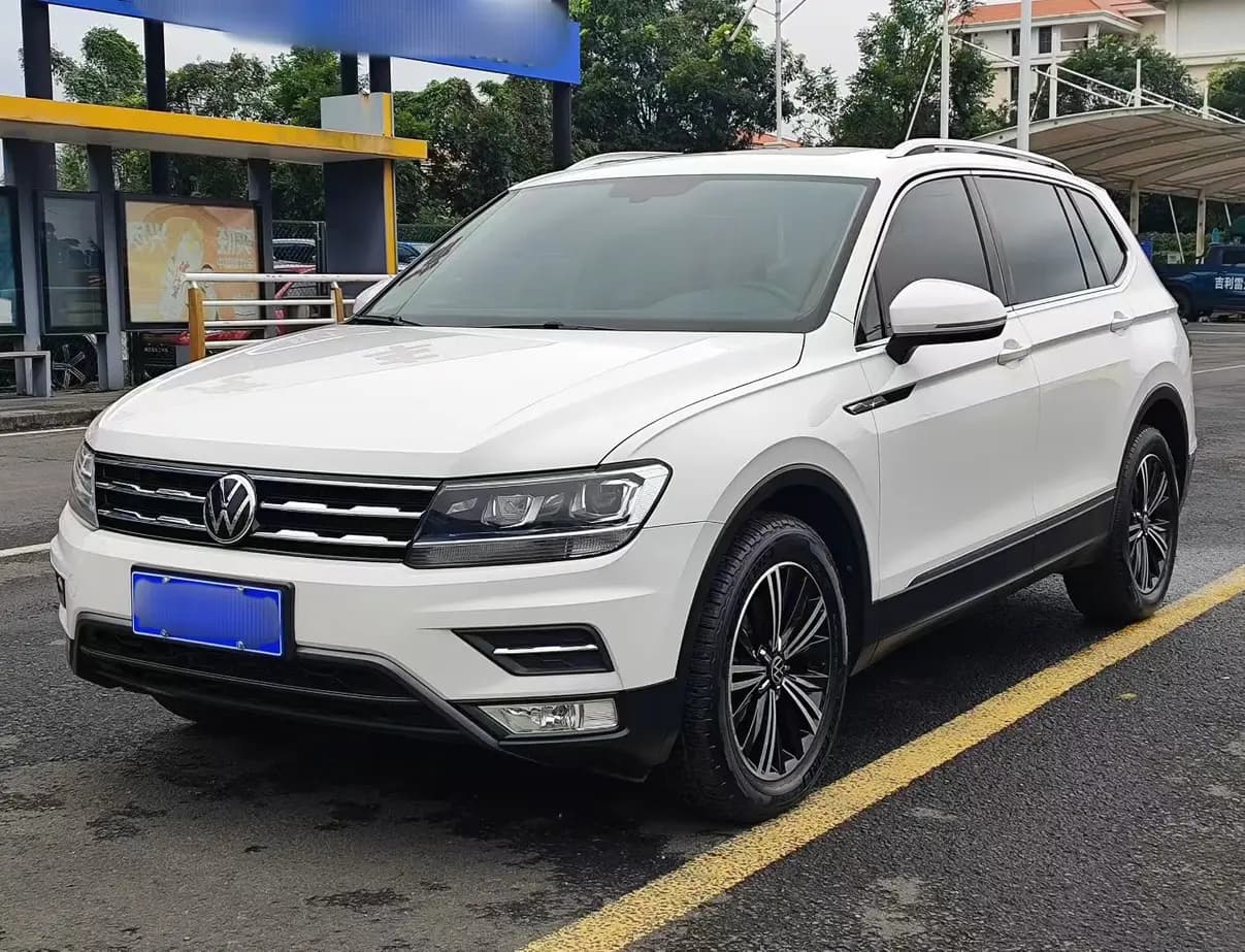 Volkswagen Tiguan L 2021 г. 45021 км. — фото 7