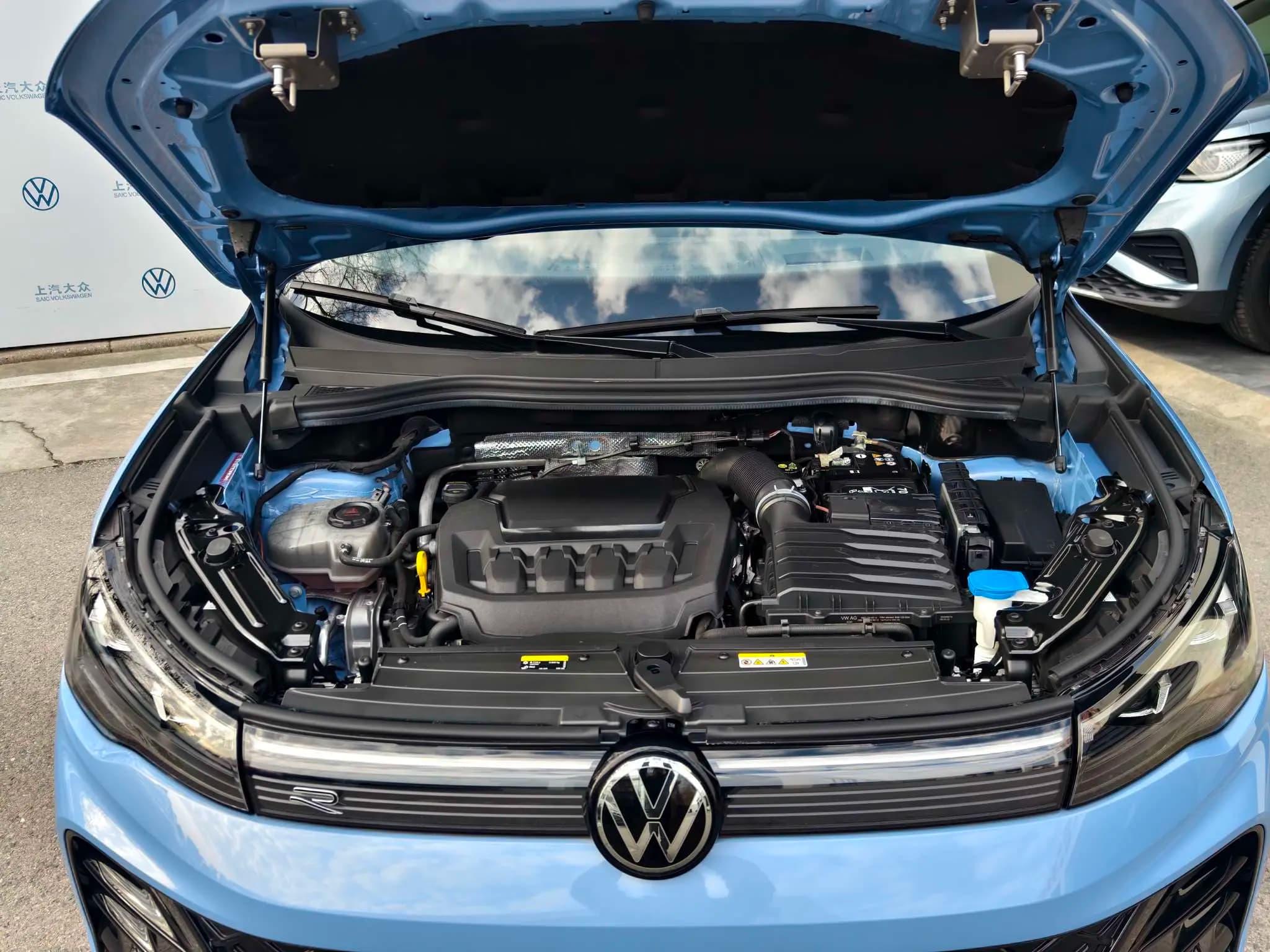 Volkswagen Tiguan L 2024 г. 2022 км. — фото 3