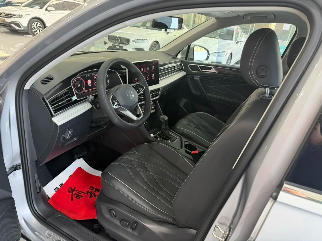 Volkswagen Tiguan L 2022 г. 76023 км. — фото 13