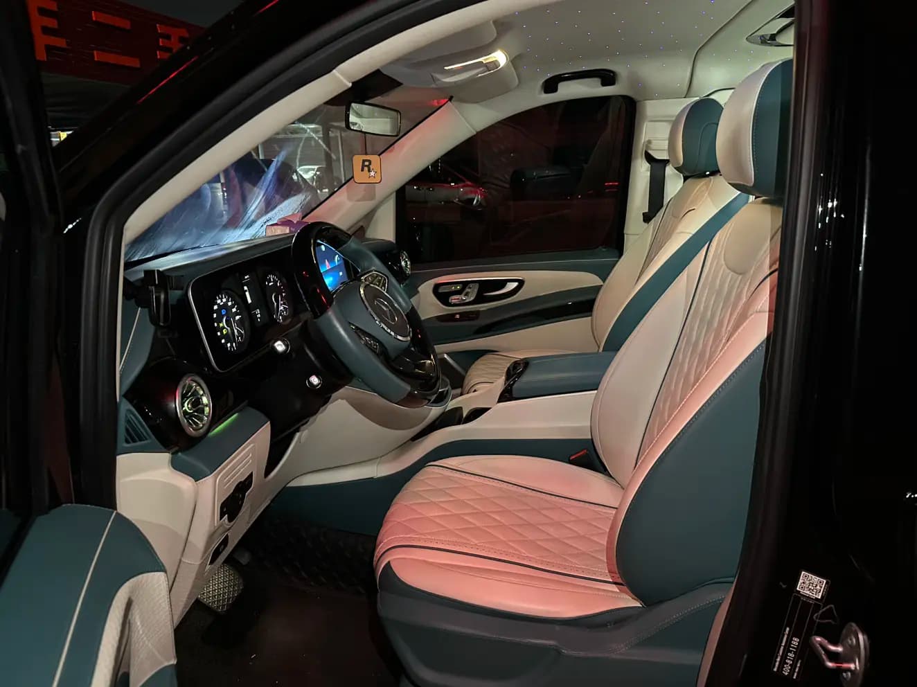 Mercedes-Benz Vito 2023 г. 40058 км. — фото 6