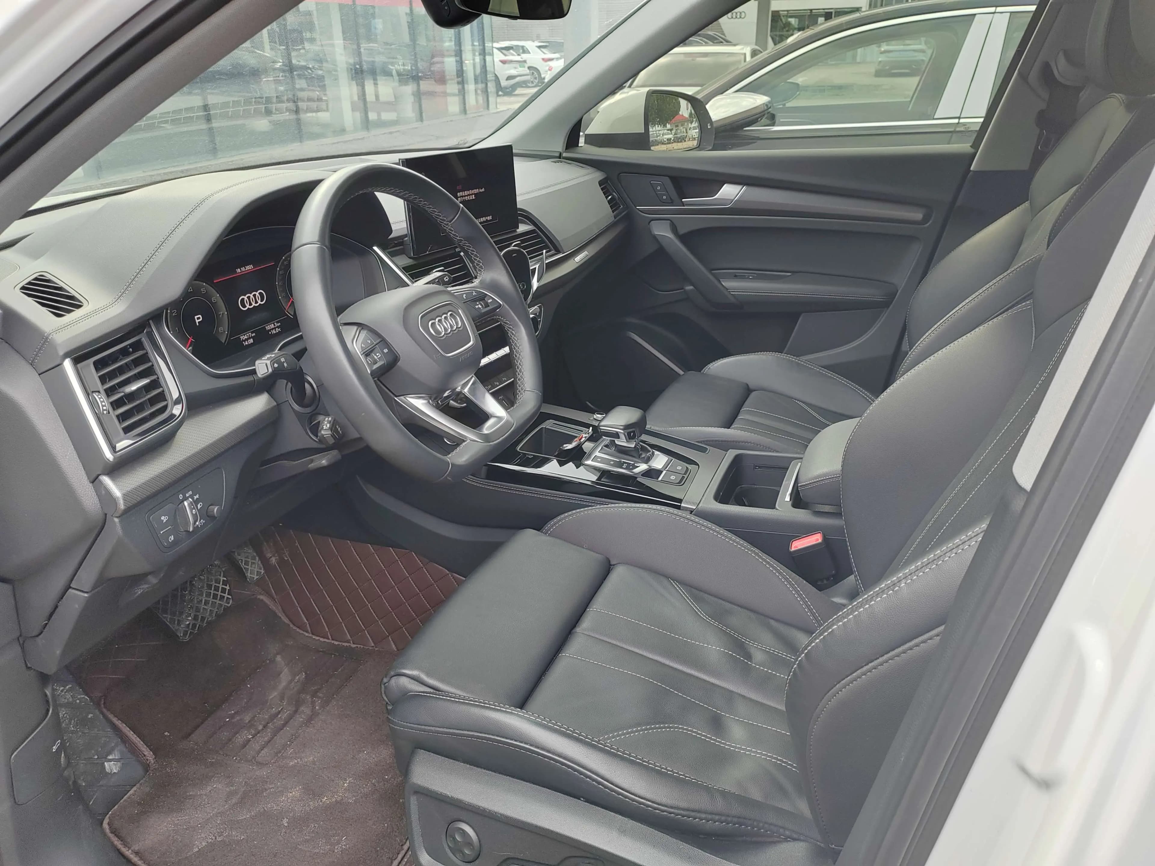 Audi Q5L 2022 г. 70003 км. — фото 8