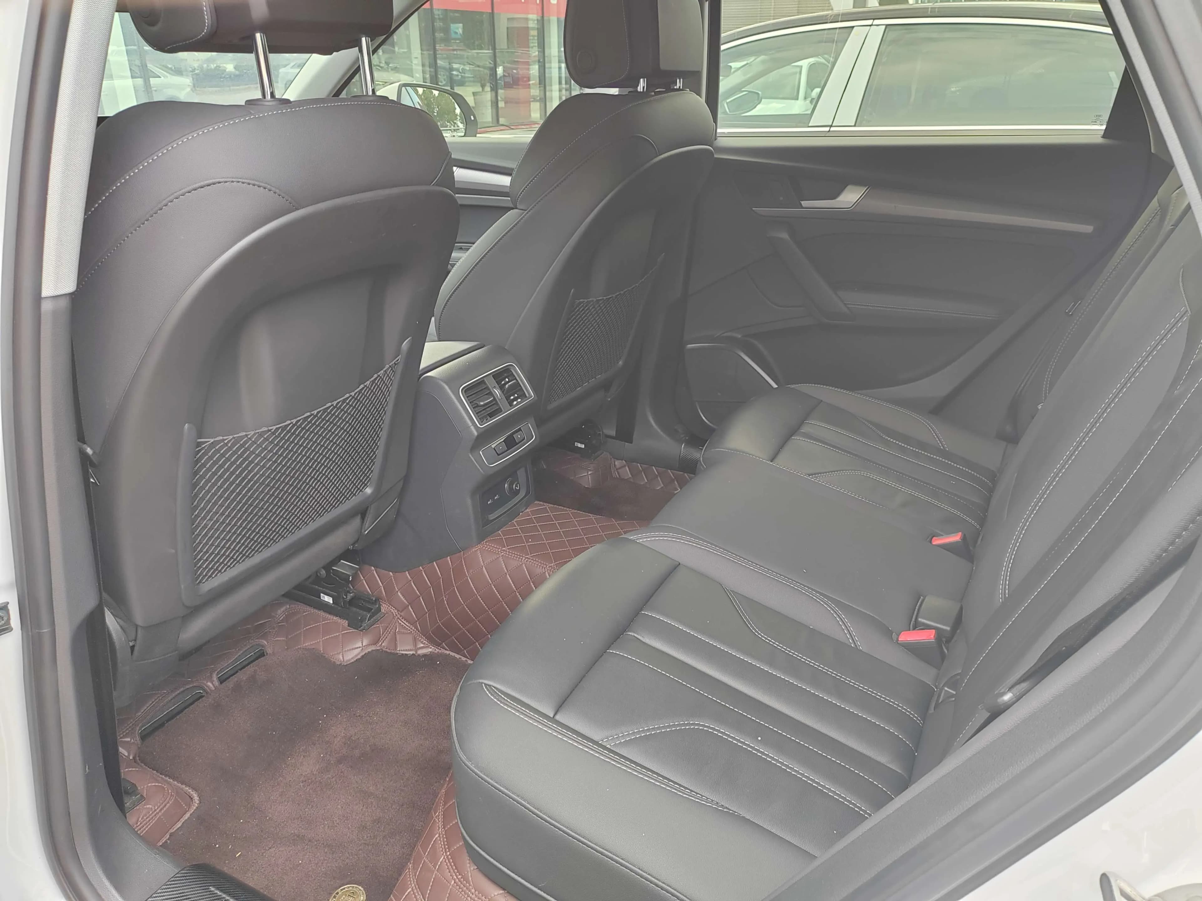 Audi Q5L 2022 г. 70003 км. — фото 9