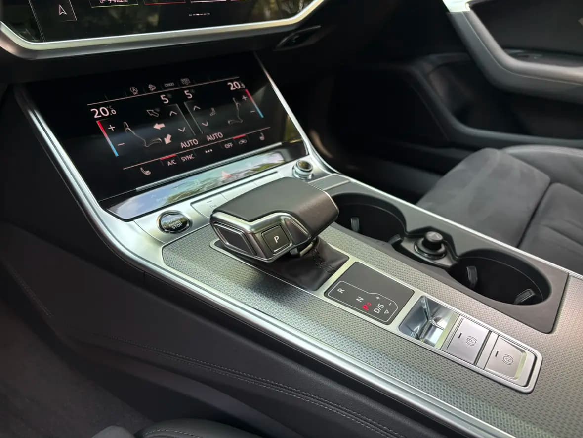 Audi A6 2022 г. 38800 км. — фото 16