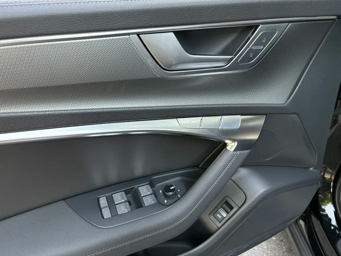 Audi A6 2022 г. 38800 км. — фото 23