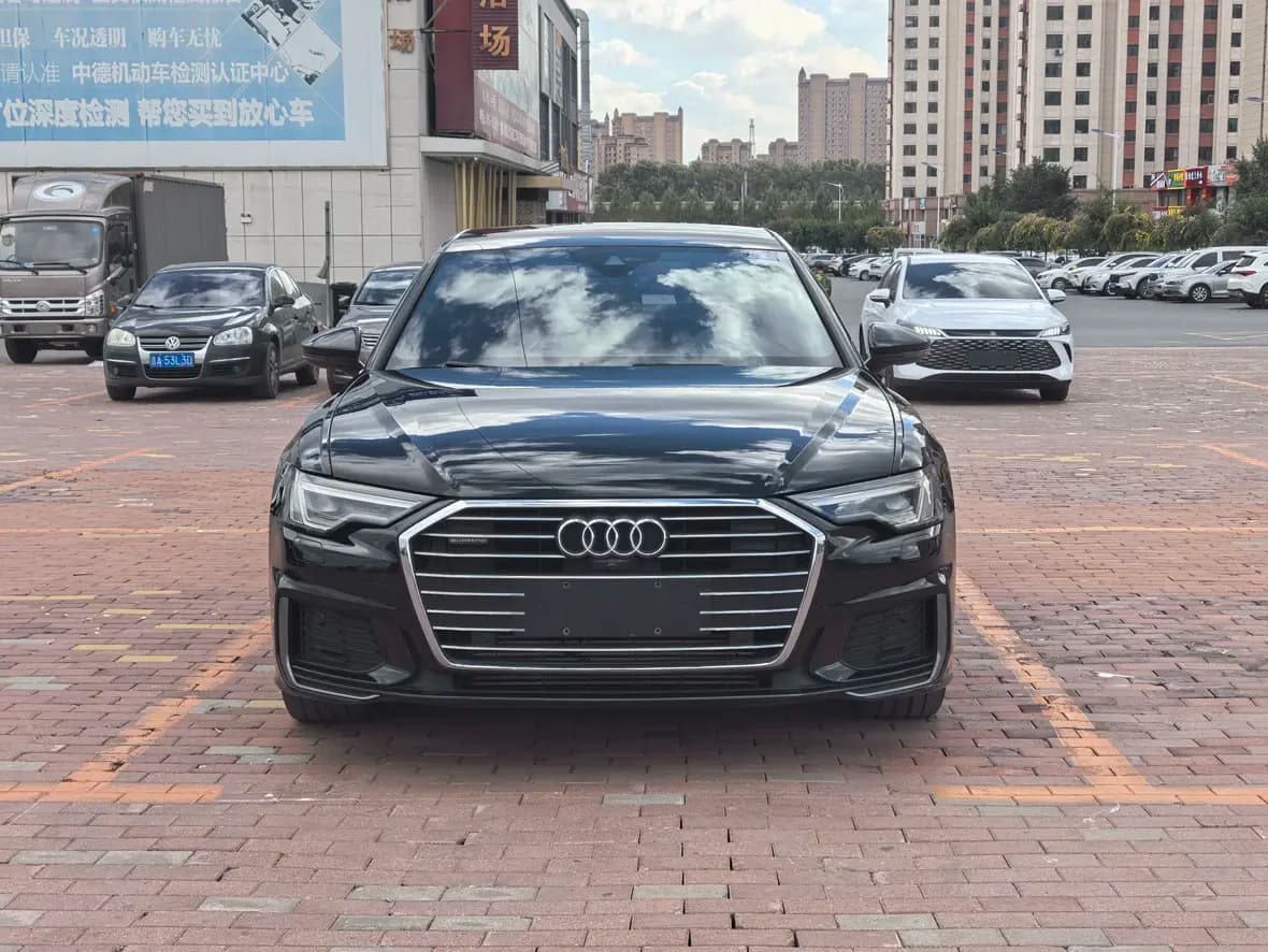 Audi A6L 2021 г. 72149 км. — фото 2