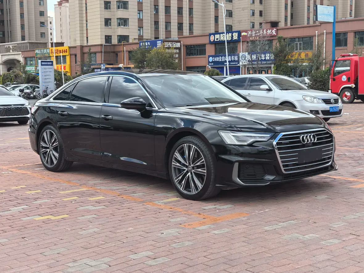 Audi A6L 2021 г. 72149 км. — фото 3