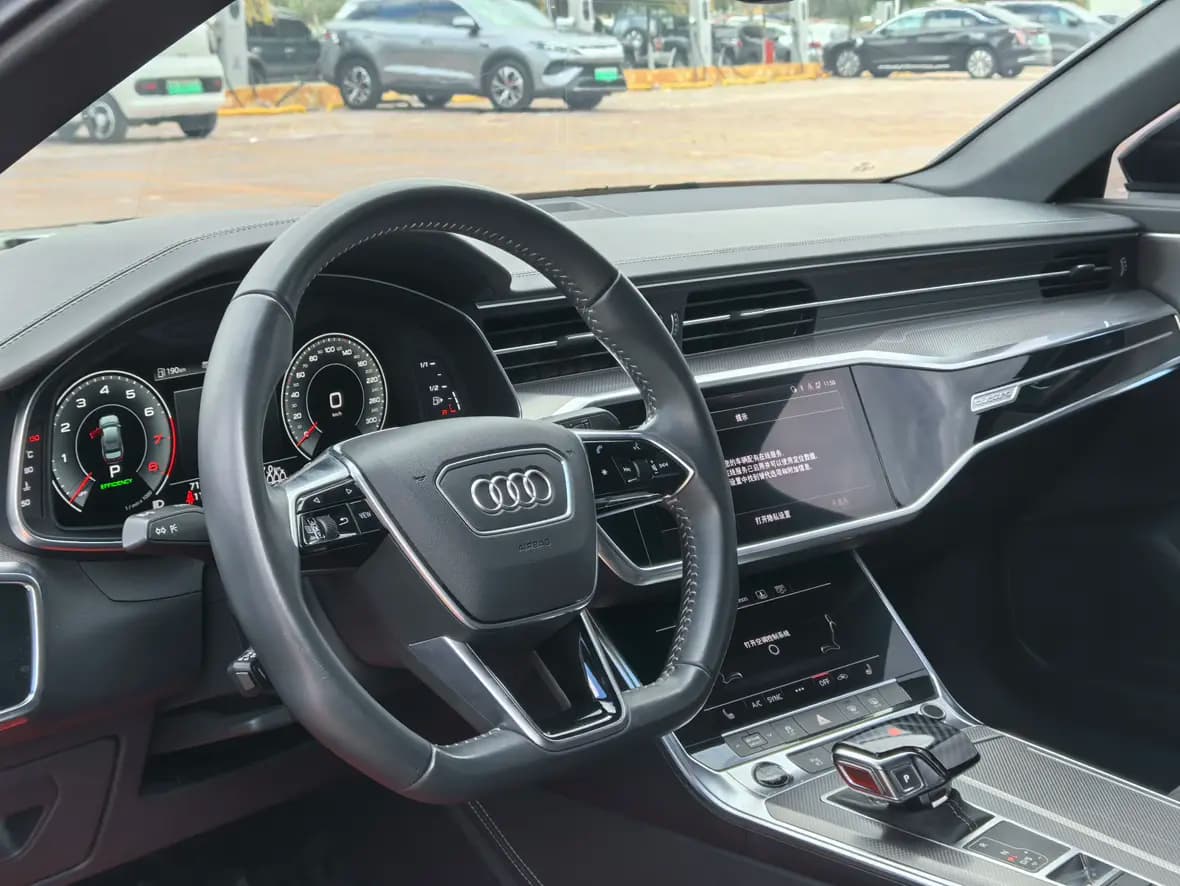 Audi A6L 2021 г. 72149 км. — фото 8
