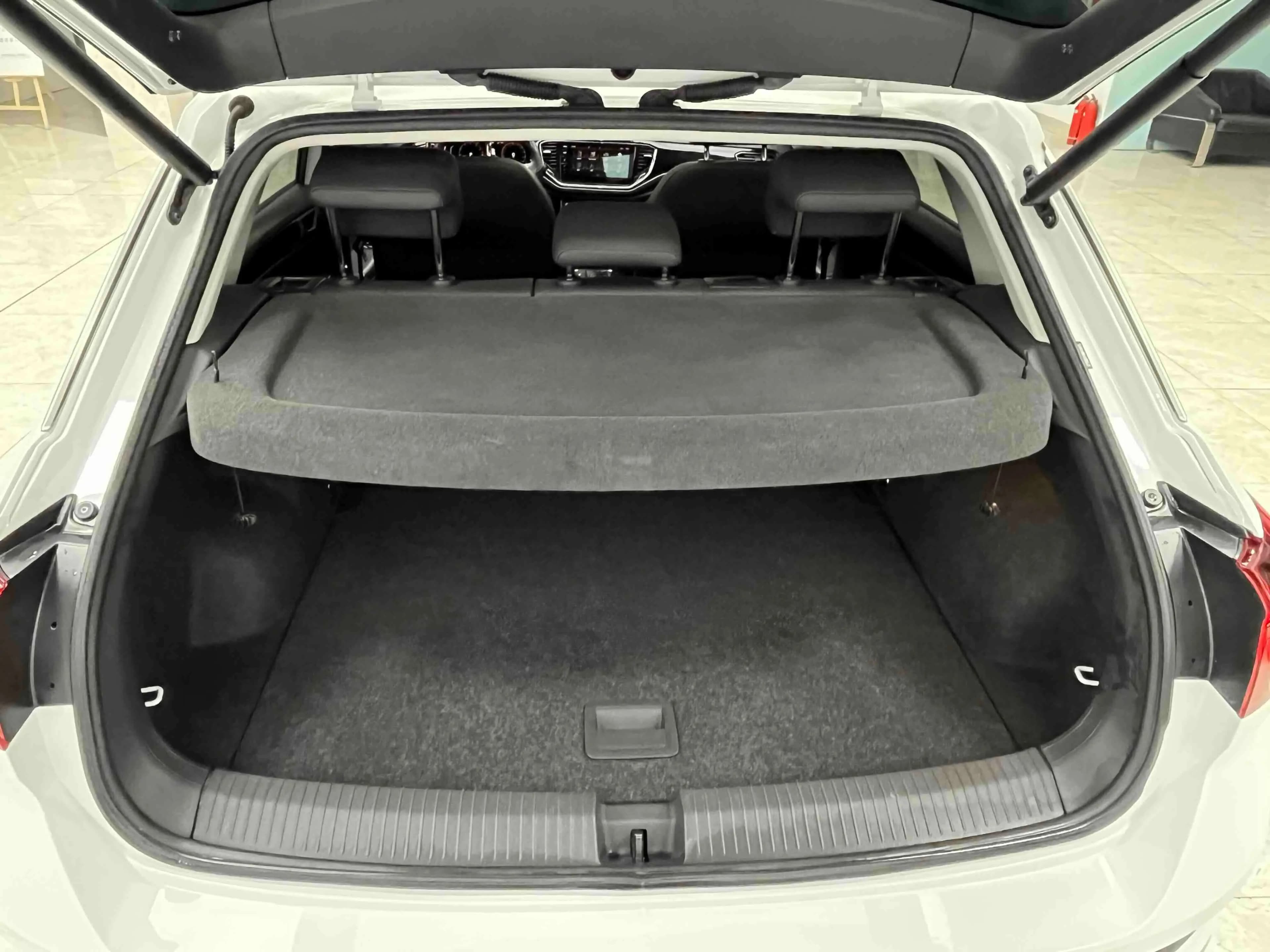 Volkswagen T-Roc 2021 г. 58138 км. — фото 20