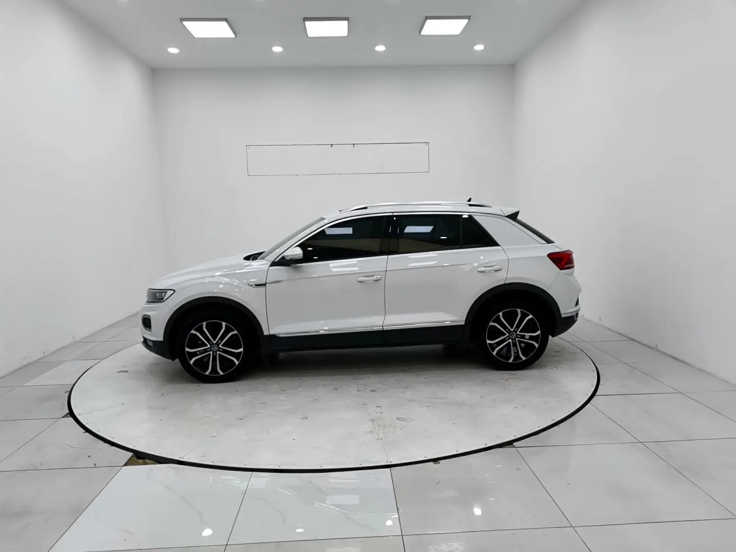 Volkswagen T-Roc 2022 г. 25139 км. — фото 4