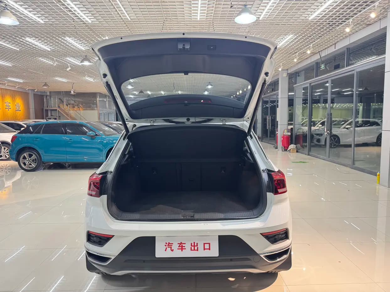 Volkswagen T-Roc 2021 г. 9240 км. — фото 12