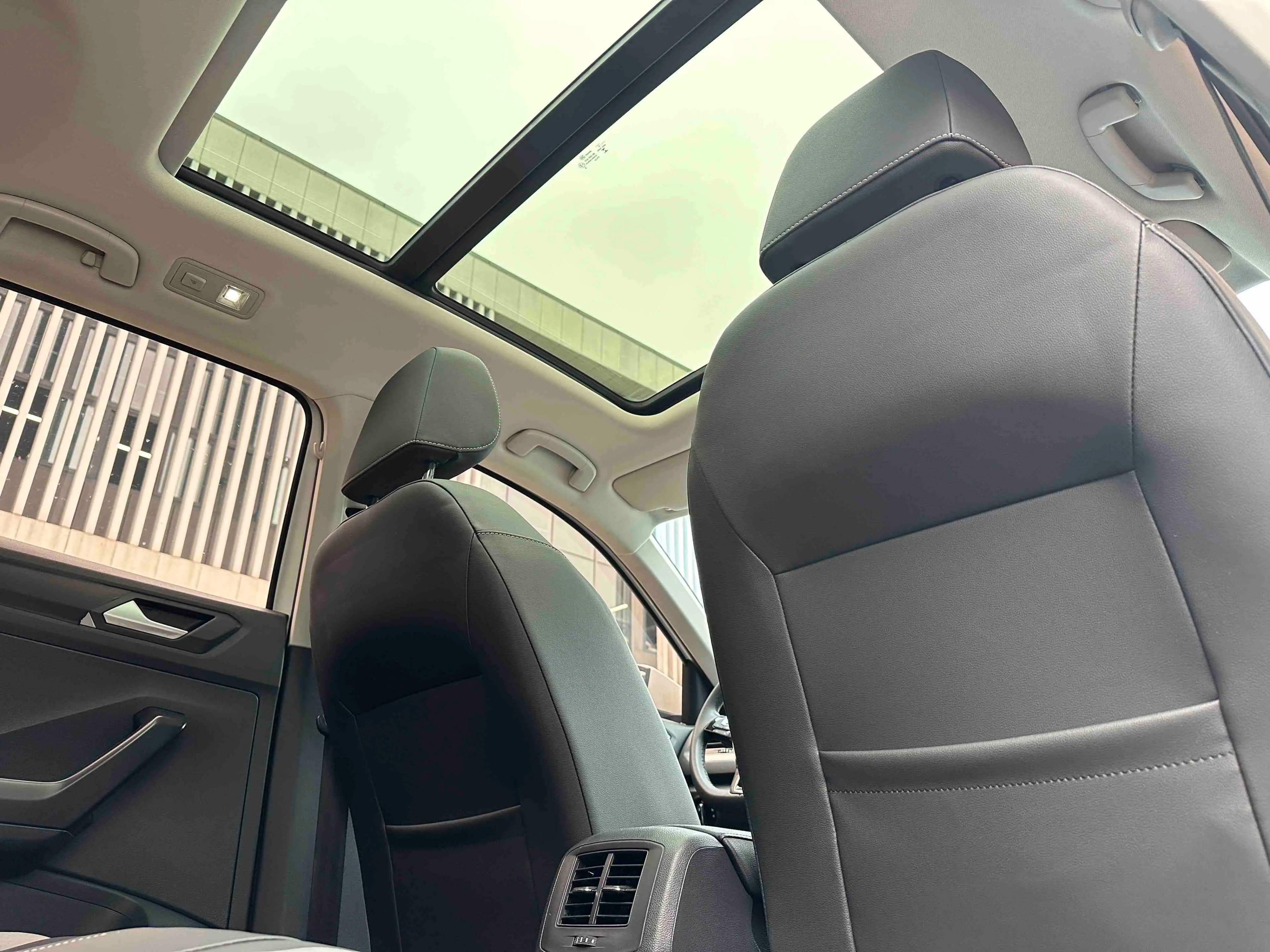 Volkswagen T-Roc 2022 г. 26022 км. — фото 15