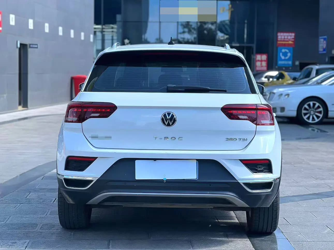 Volkswagen T-Roc 2023 г. 40025 км. — фото 5