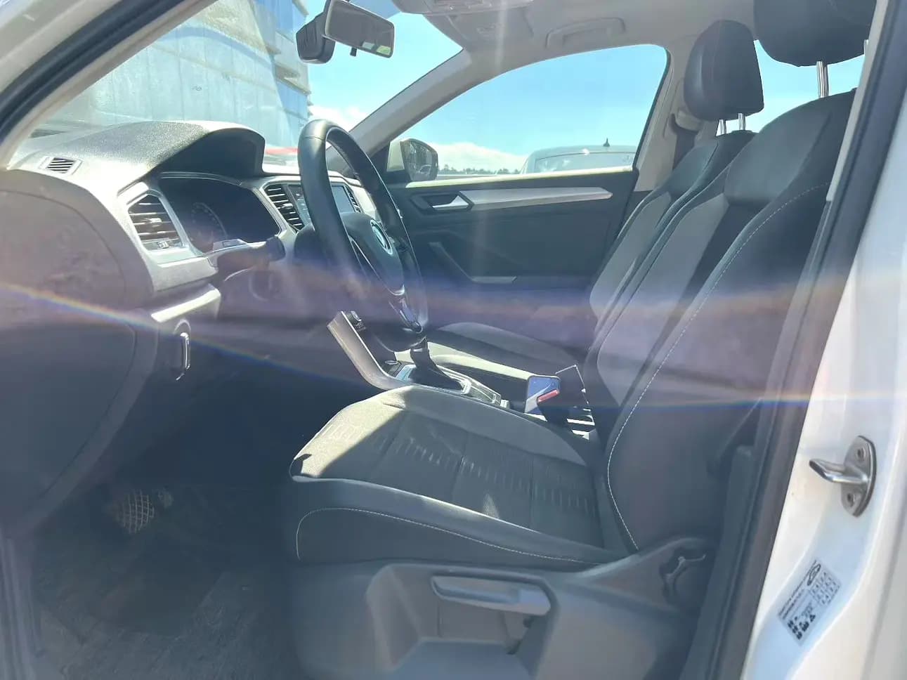 Volkswagen T-Roc 2023 г. 40025 км. — фото 8