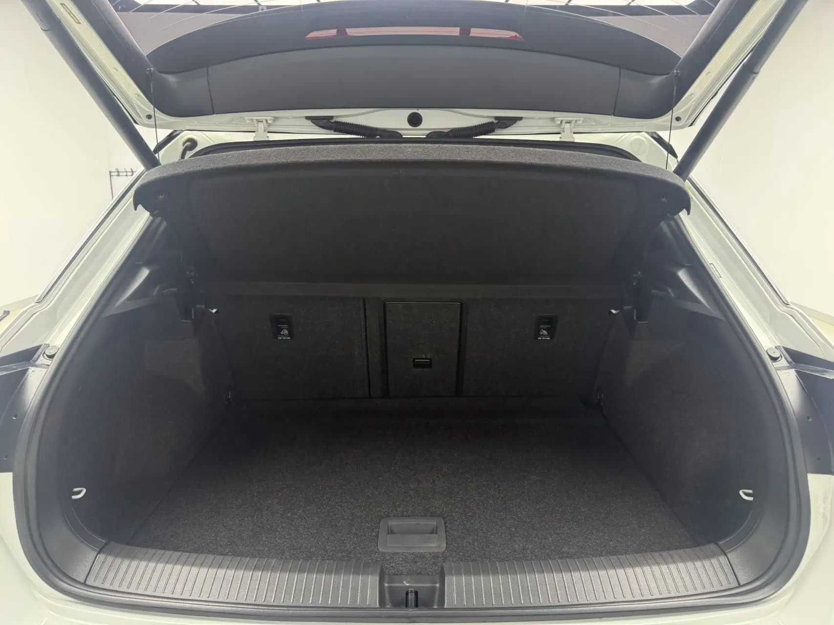 Volkswagen T-Roc 2022 г. 51027 км. — фото 17
