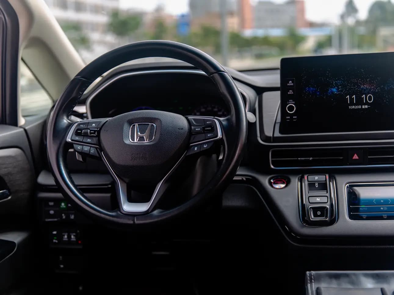 Honda Elysion 2023 г. 62090 км. — фото 14