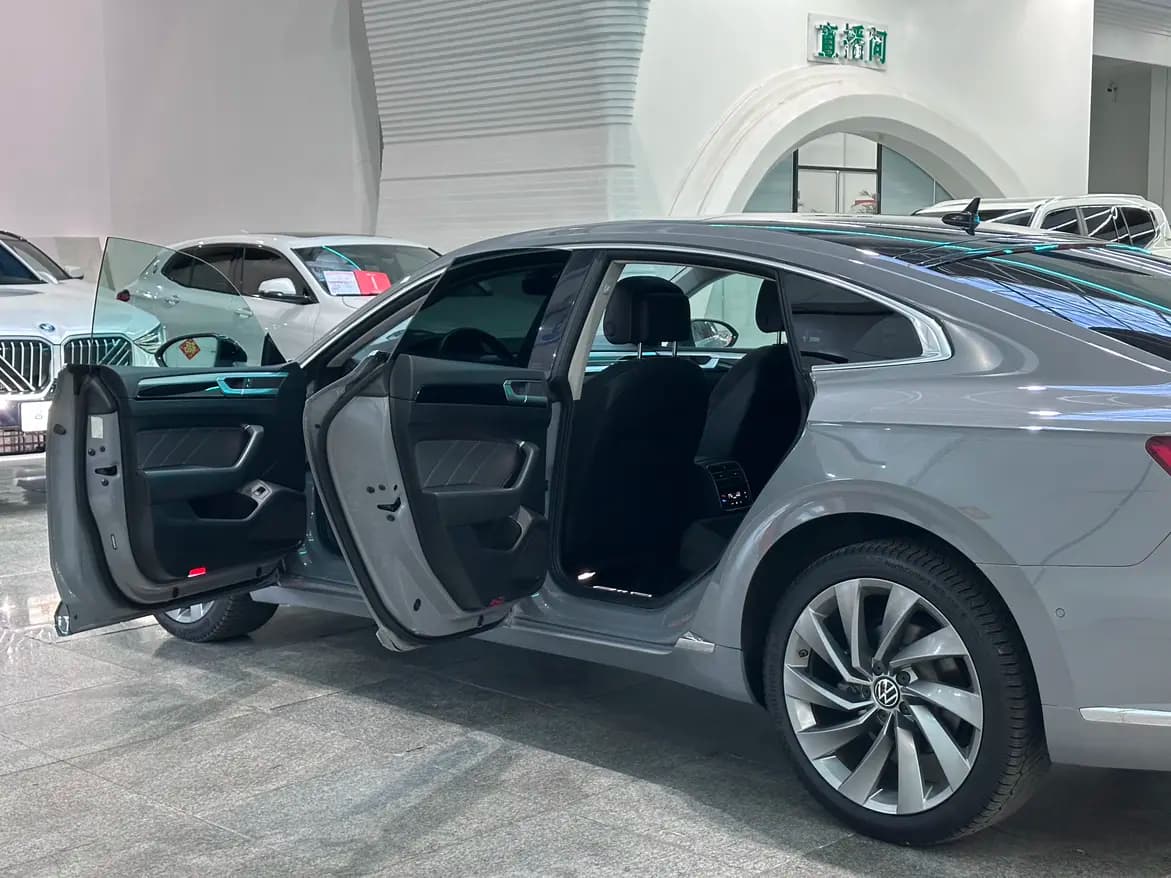 Volkswagen Arteon 2021 г. 66075 км. — фото 7