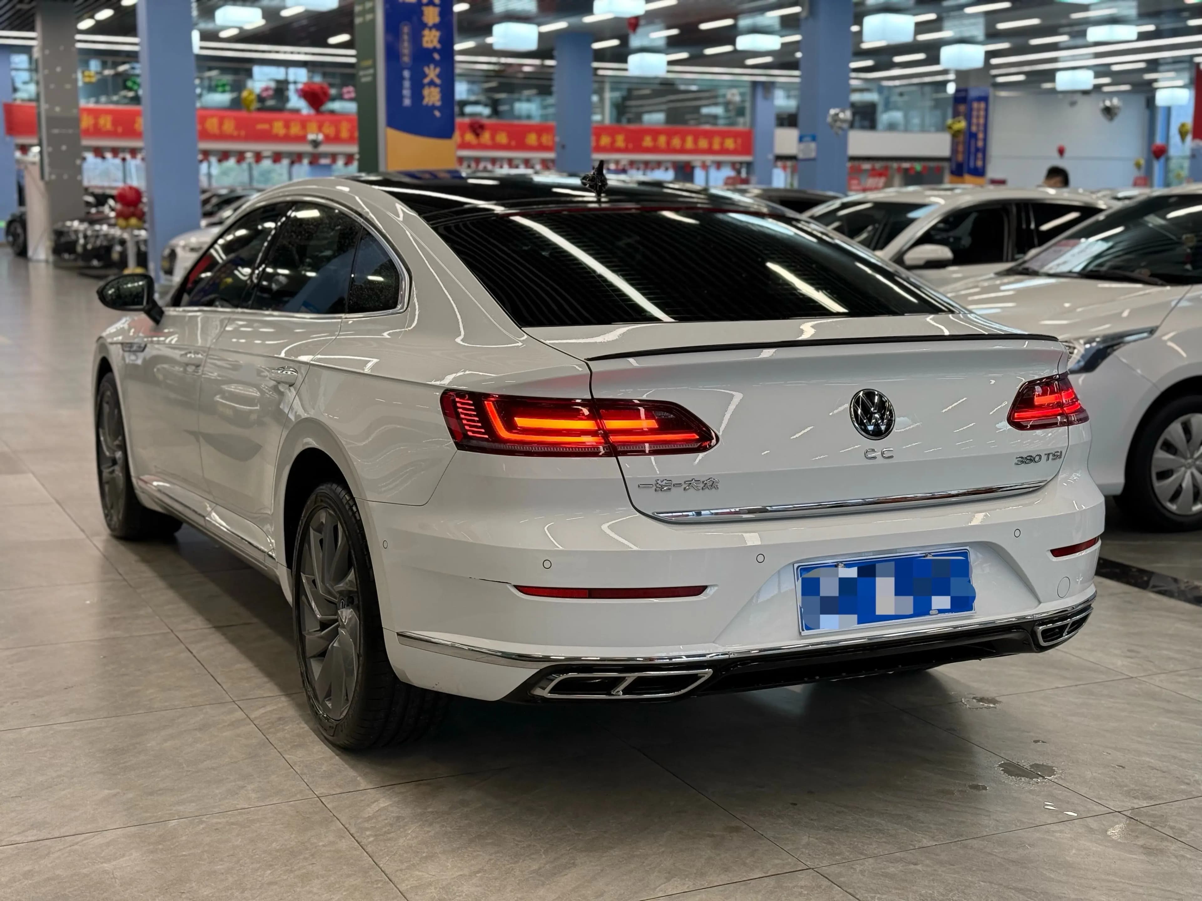 Volkswagen Arteon 2023 г. 33072 км. — фото 4