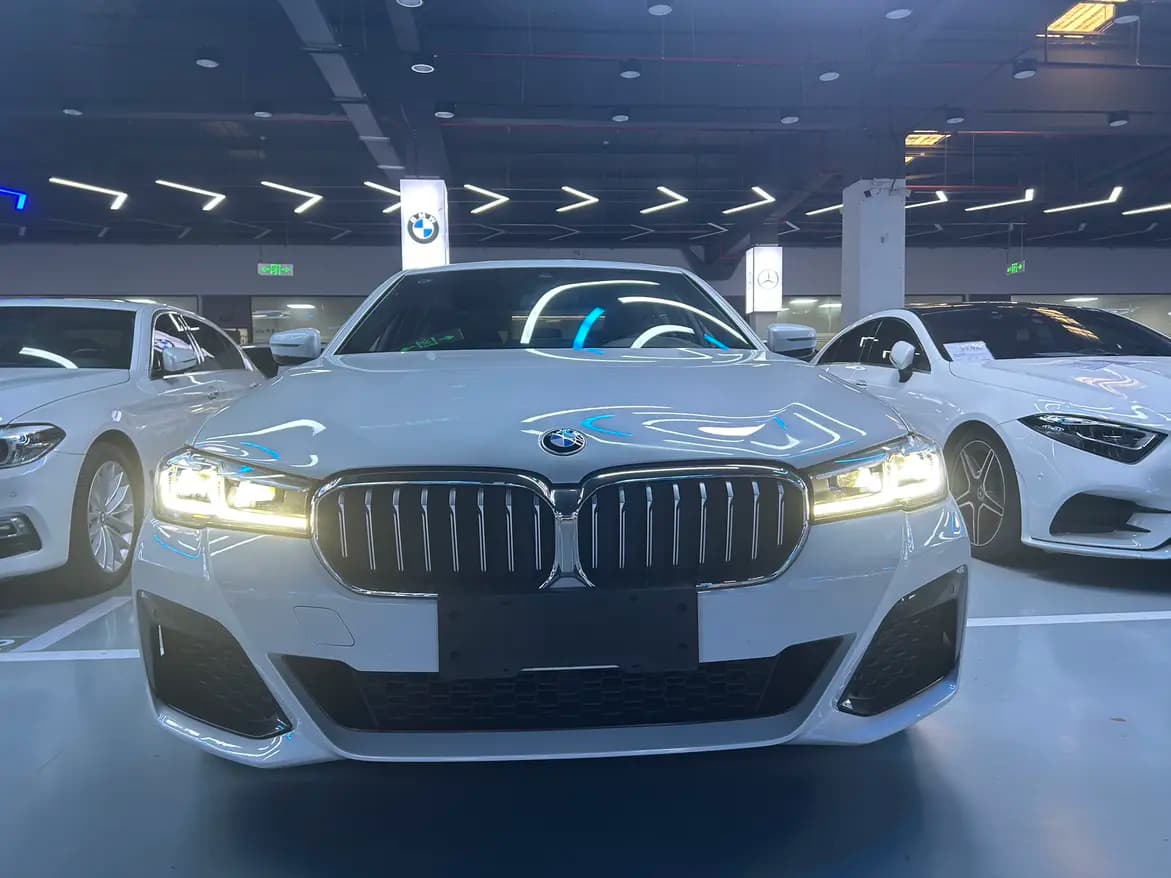 BMW 5 Series 2022 г. 79129 км. — фото 2