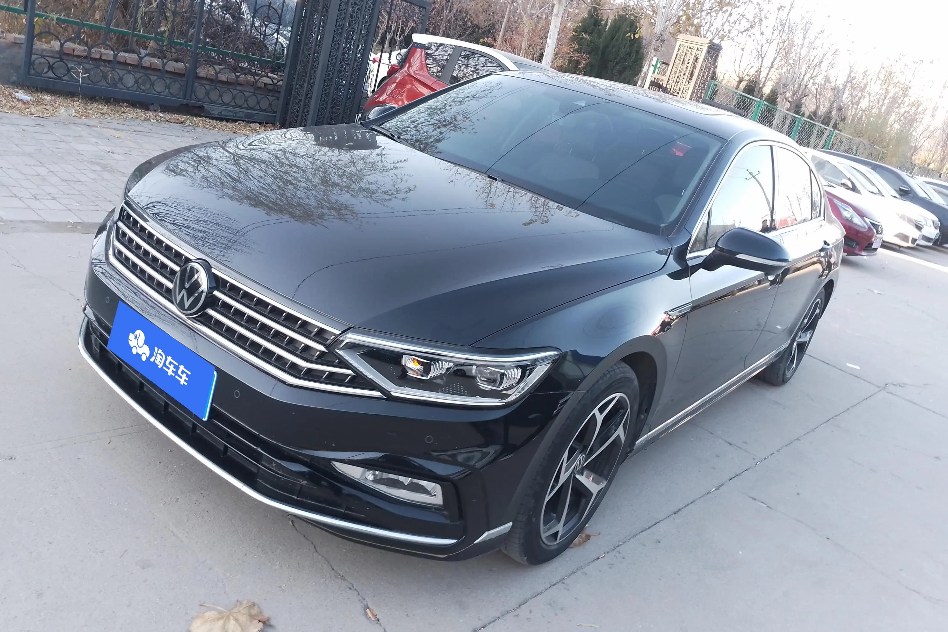 Volkswagen Magotan 2024 г. 25214 км.