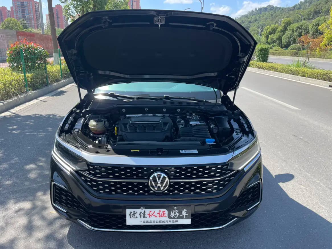Volkswagen Passat 2023 г. 27070 км. — фото 7